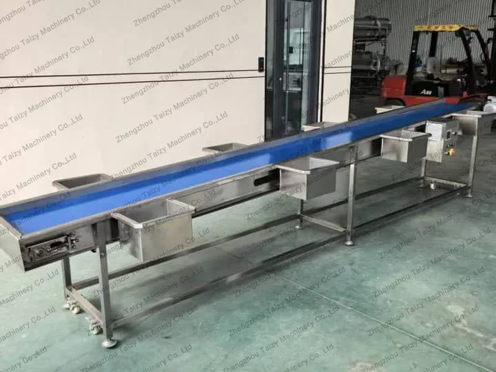 Kenya Client Orders Hot Air Dryer For French Fries Line 3 Table conveyor with waste bins